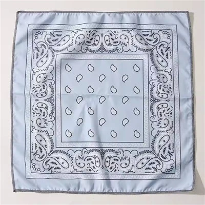 Bandana quadrata alla moda personalizzata